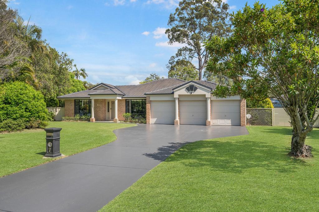 7 Fishermens Way, Lake Cathie, NSW 2445