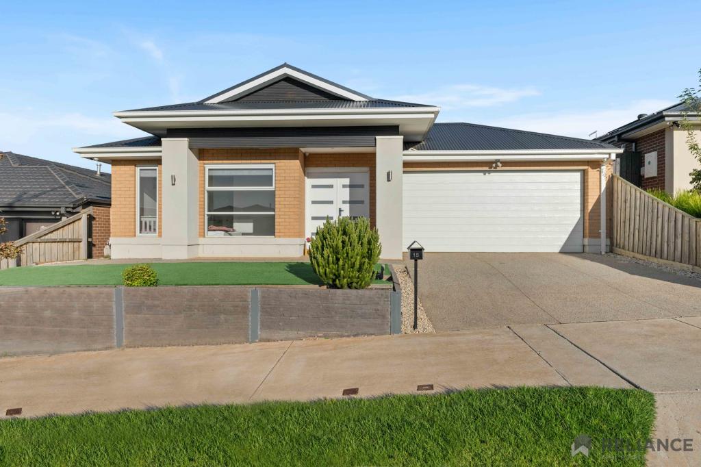 15 HOLLYHOKE DR, MADDINGLEY, VIC 3340