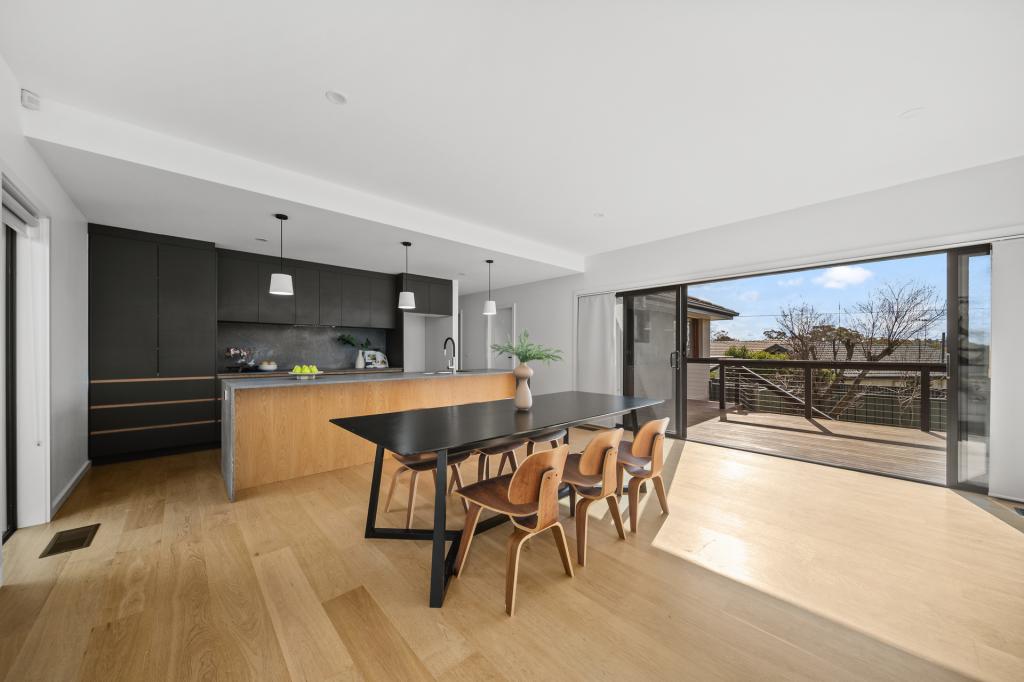 17 MAYNE ST, CHIFLEY, ACT 2606