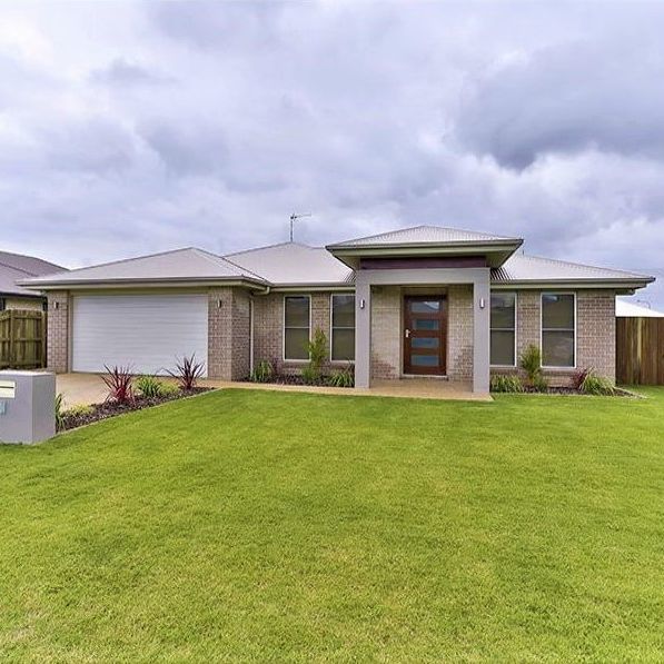 3 O'Grady St, Kearneys Spring, QLD 4350