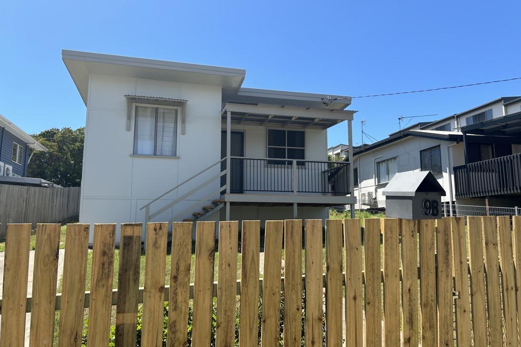 98 Glenlyon St, Gladstone Central, QLD 4680