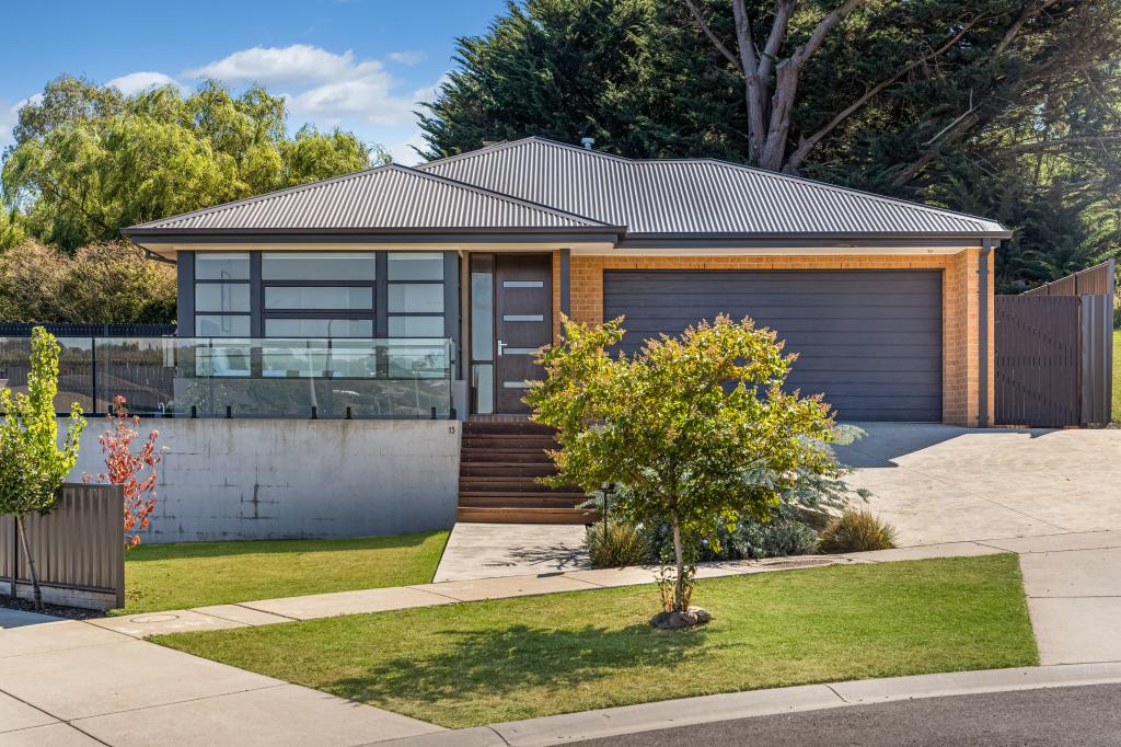 13 Armstrong Ct, Kyneton, VIC 3444