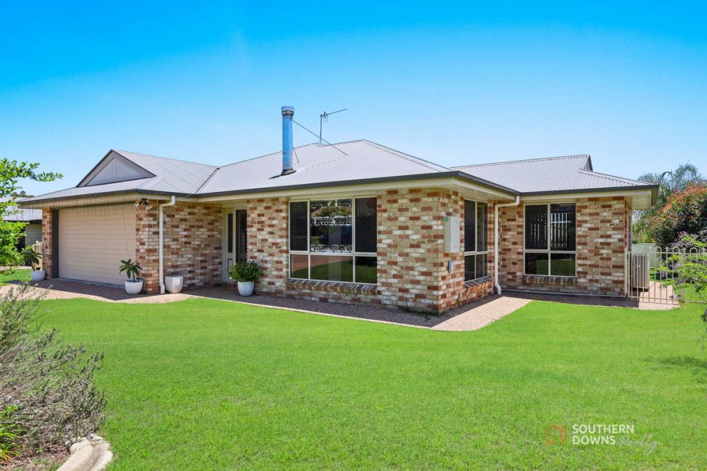 203 OGILVIE RD, WARWICK, QLD 4370