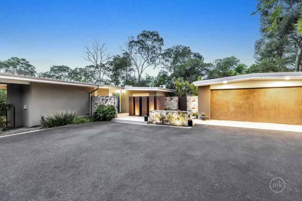 12 Fitzsimons Lane, Eltham, VIC 3095