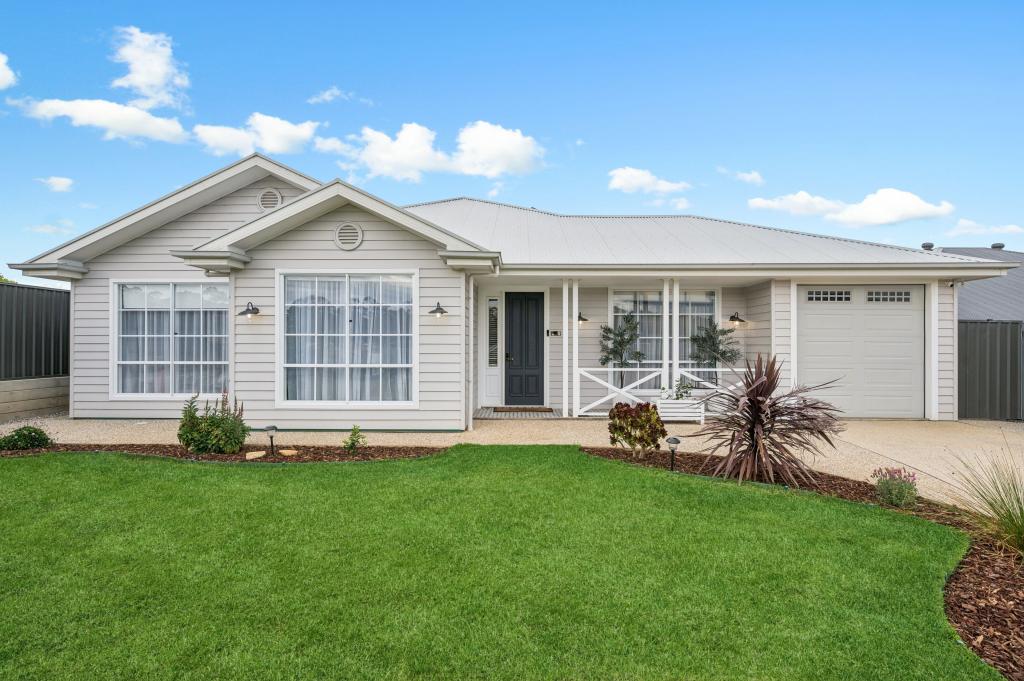 80 Newenham Pde, Mount Barker, SA 5251