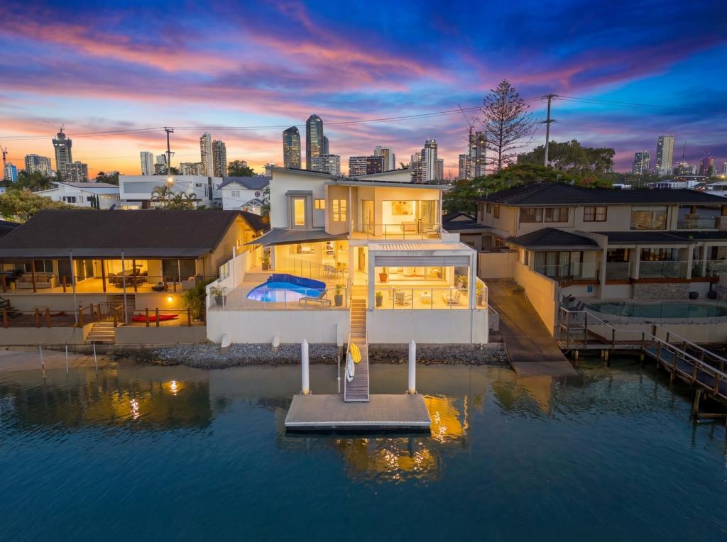 21 Etna St, Surfers Paradise, QLD 4217