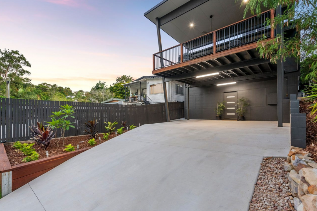 29 Carlyle St, Seventeen Mile Rocks, QLD 4073