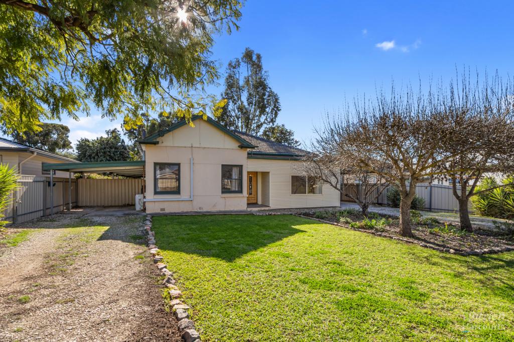 6 Henry St, Auburn, SA 5451