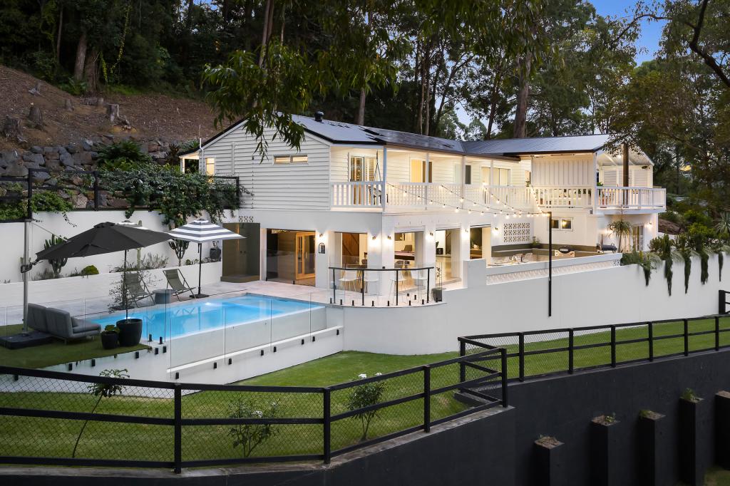 8 Carapook Cres, Tallebudgera, QLD 4228