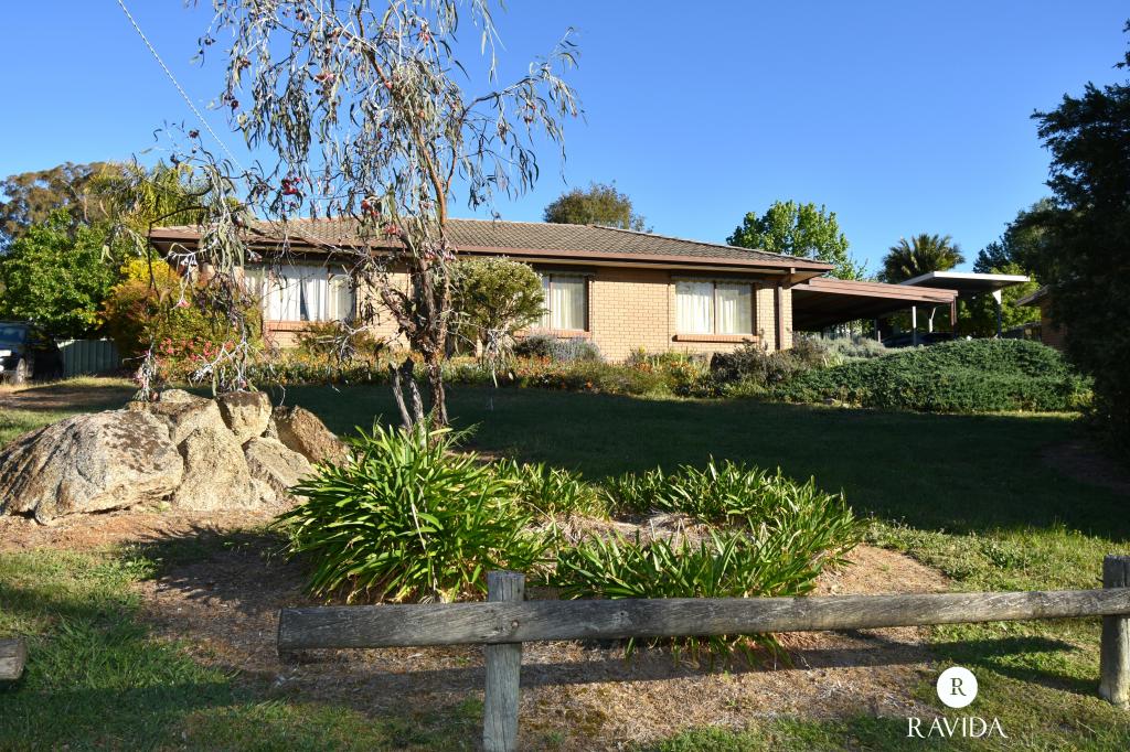 12 Wood St, Beechworth, VIC 3747