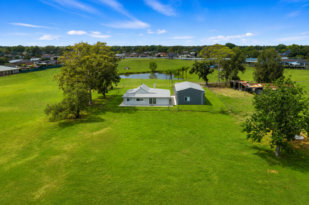 1 West Hill St, Mcgraths Hill, NSW 2756