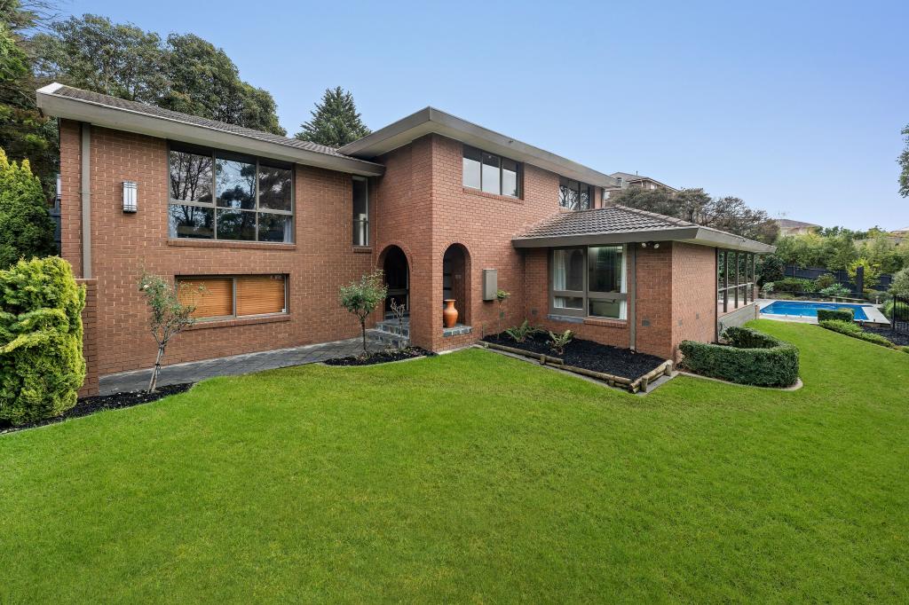 3 Strickland Dr, Wheelers Hill, VIC 3150
