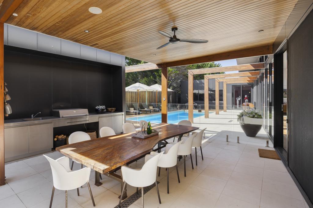 4 Pearse Rd, Blairgowrie, VIC 3942