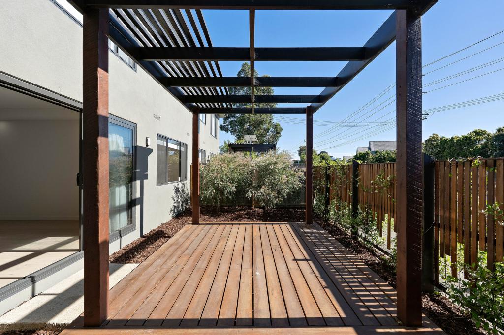 2/86 Salmon St, Hastings, VIC 3915