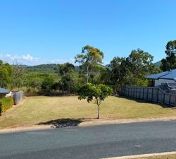 34 Morris St, Campwin Beach, QLD 4737