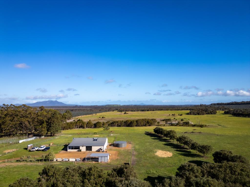 235 CORIMUP EAST ROAD, MANYPEAKS, WA 6328