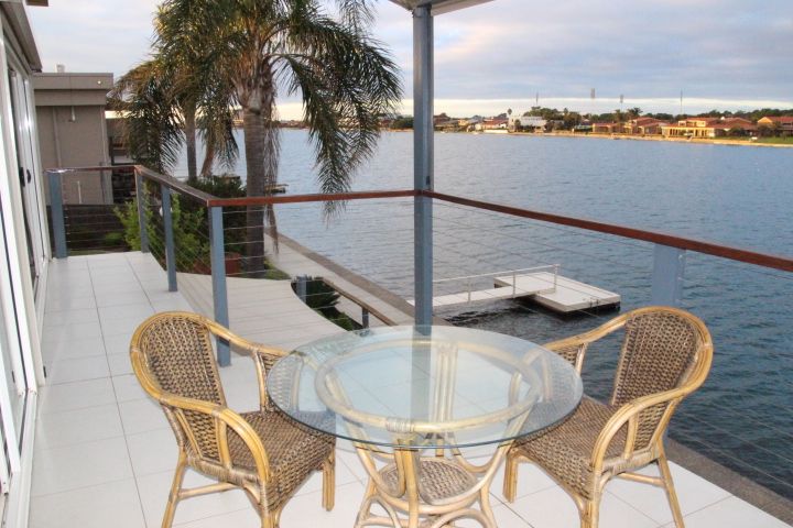 14/74 Military Rd, Tennyson, SA 5022