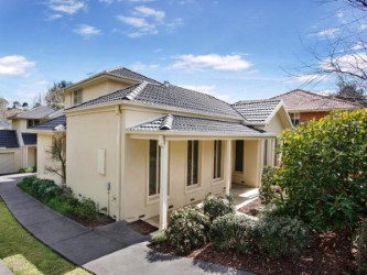 1/37 Dunscombe Ave, Glen Waverley, VIC 3150