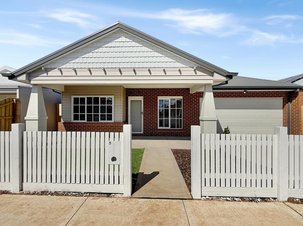 5 Homecroft St, Eynesbury, VIC 3338