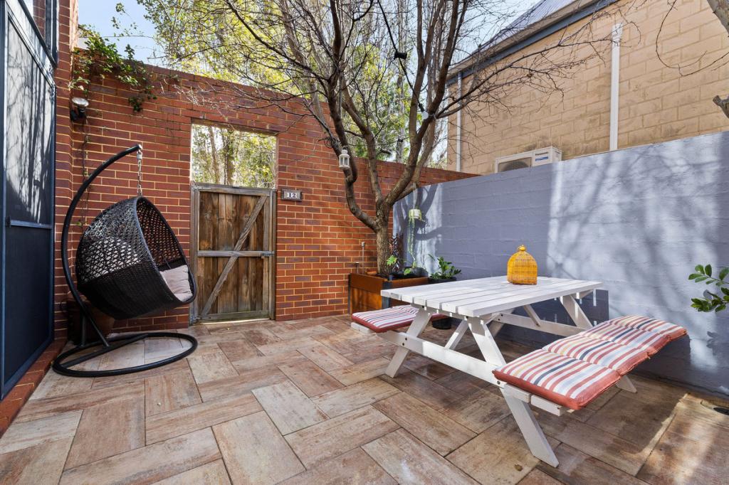156A PENINSULA RD, MAYLANDS, WA 6051
