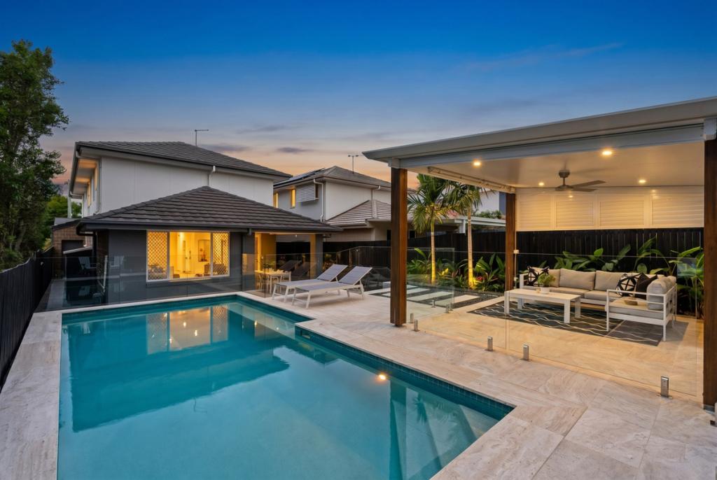 32 Kitchener St, Wynnum, QLD 4178
