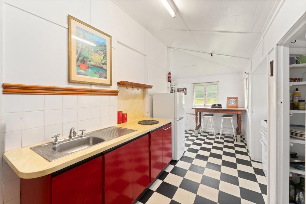 159 Rainbow St, Sandgate, QLD 4017