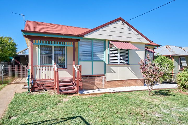 16 MCDONOUGH AVE, MOUNT AUSTIN, NSW 2650