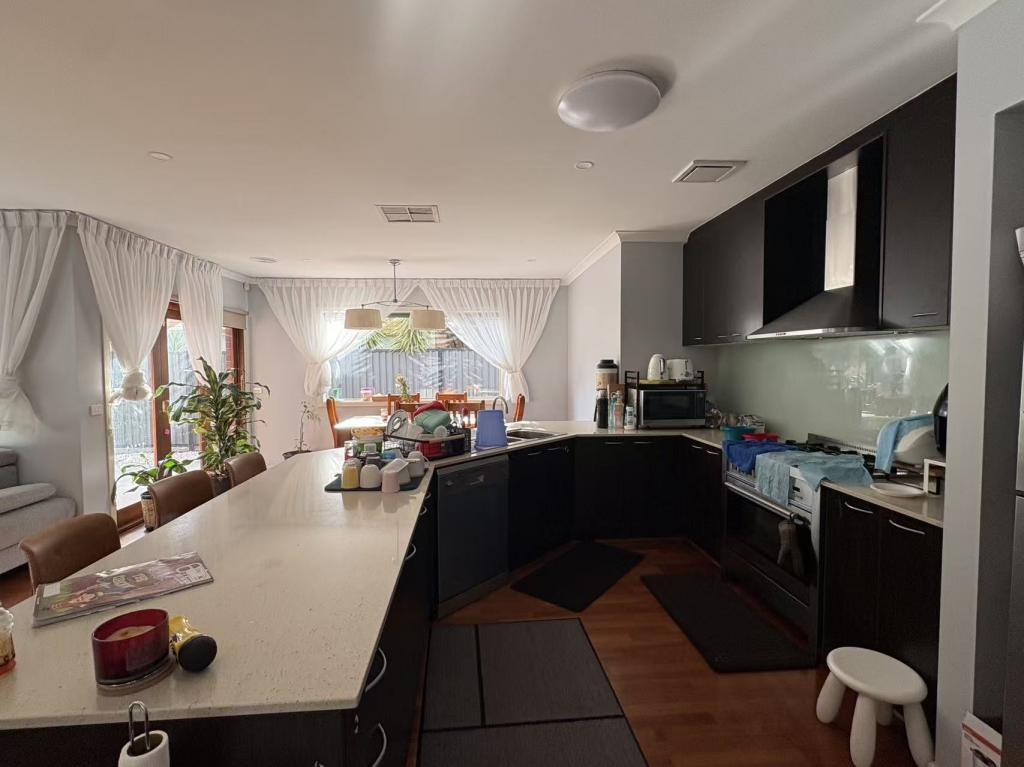 42 Grove Rd, Craigieburn, VIC 3064