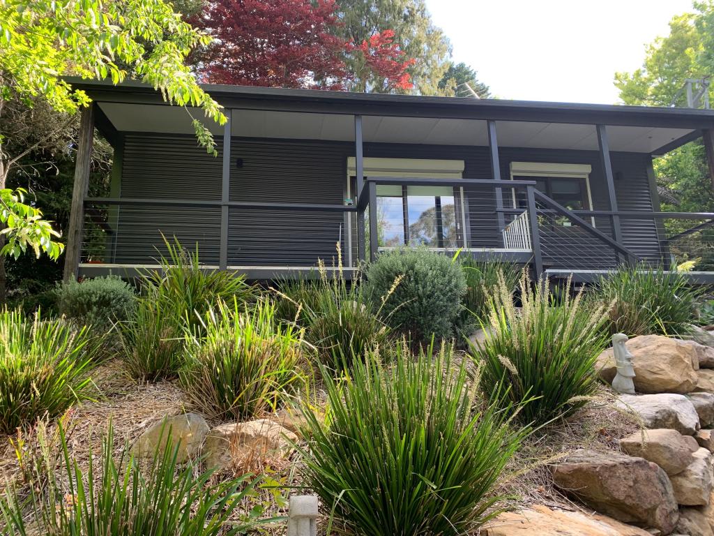 6 Rozelle St, Wentworth Falls, NSW 2782