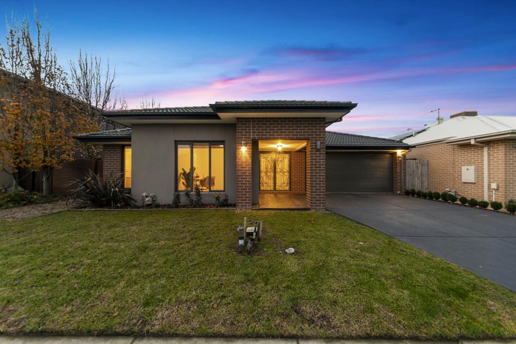 14 Christopher Rd, Officer, VIC 3809