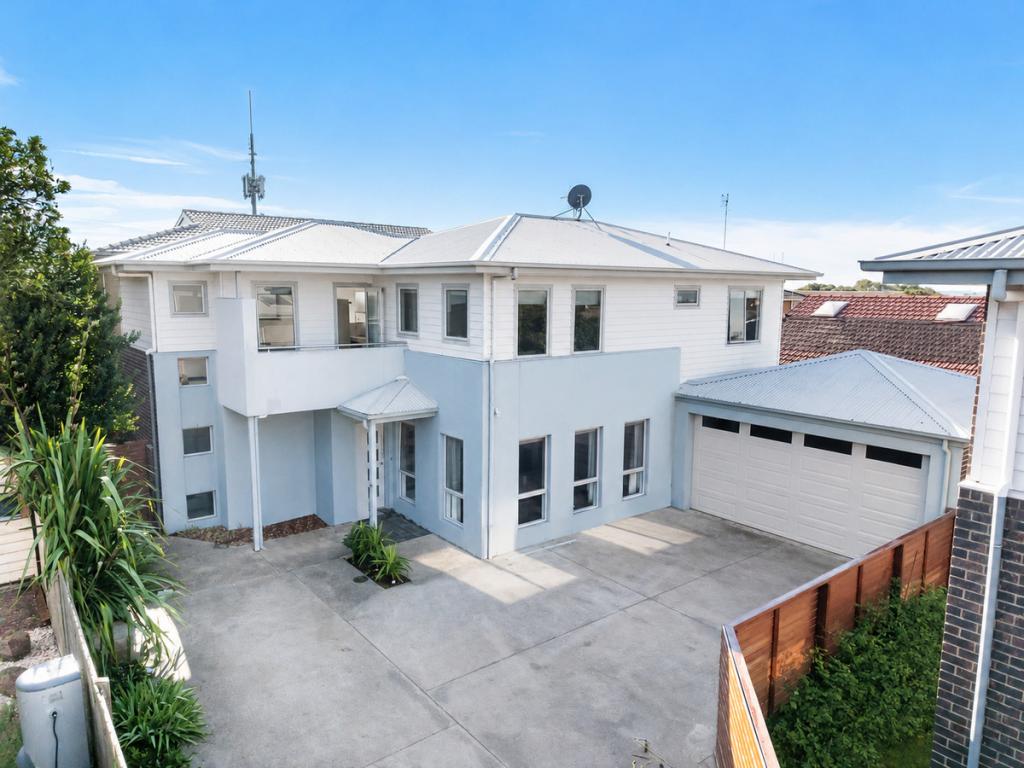 11 DIXON ST, WARRNAMBOOL, VIC 3280