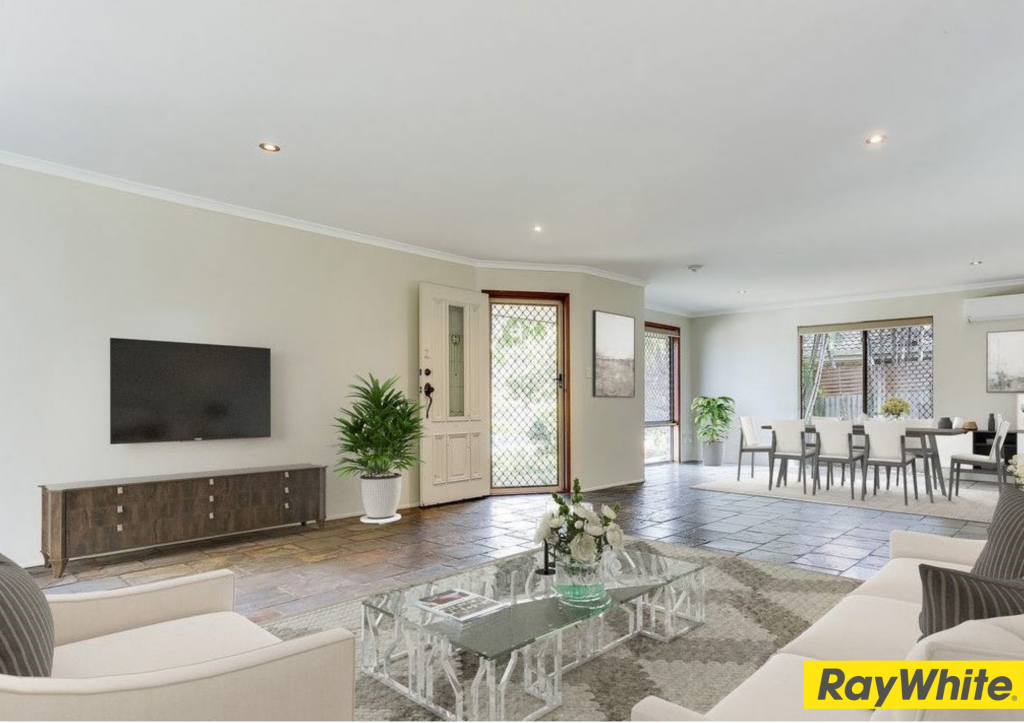 33 Hinchcliffe St, Tanah Merah, QLD 4128