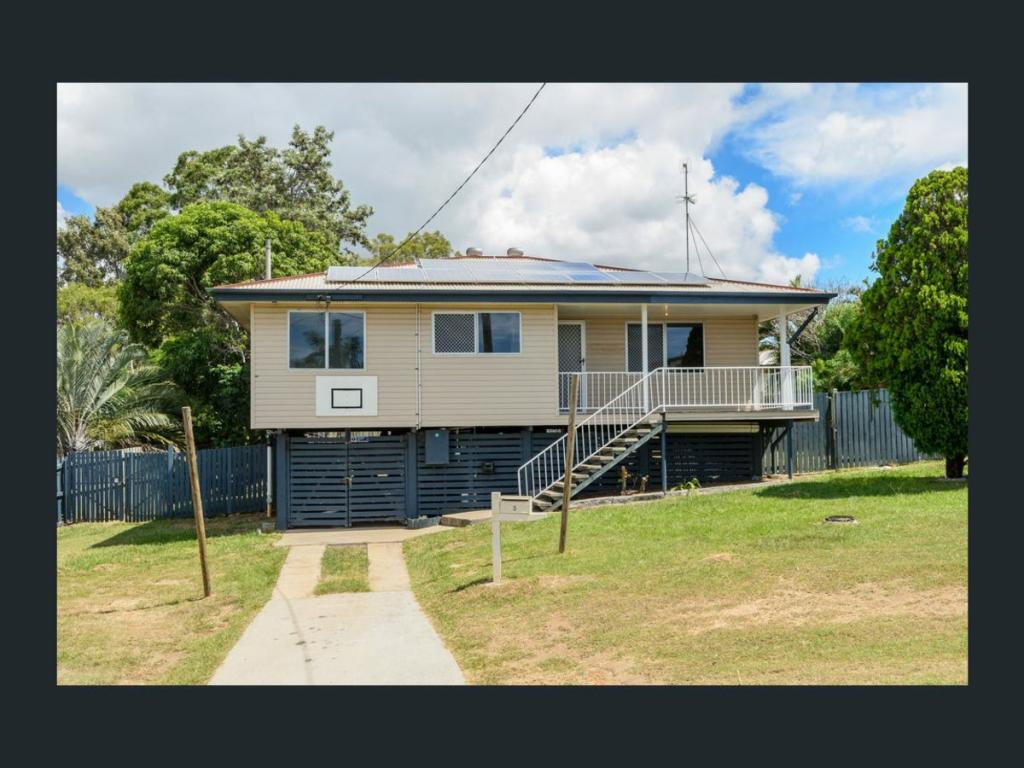 3 Tuna St, Toolooa, QLD 4680