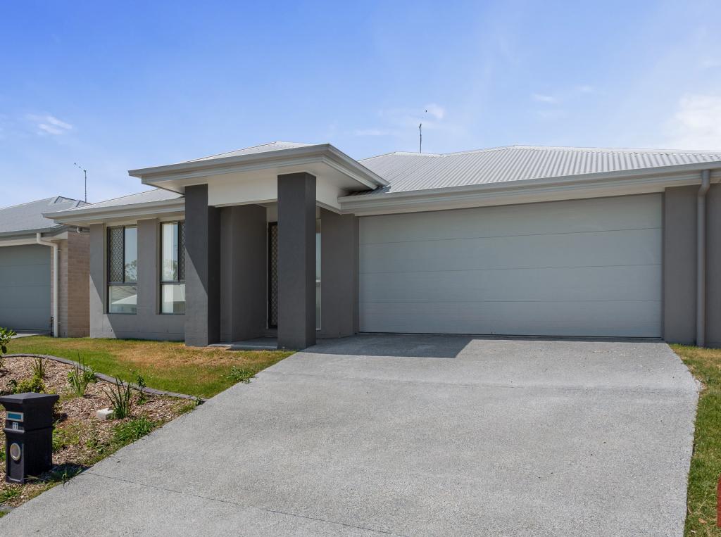 11 Niels Cres, Park Ridge, QLD 4125