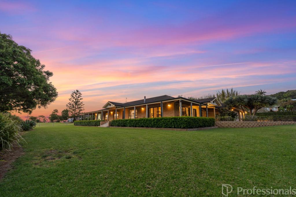 32 Panorama Cres, Forster, NSW 2428