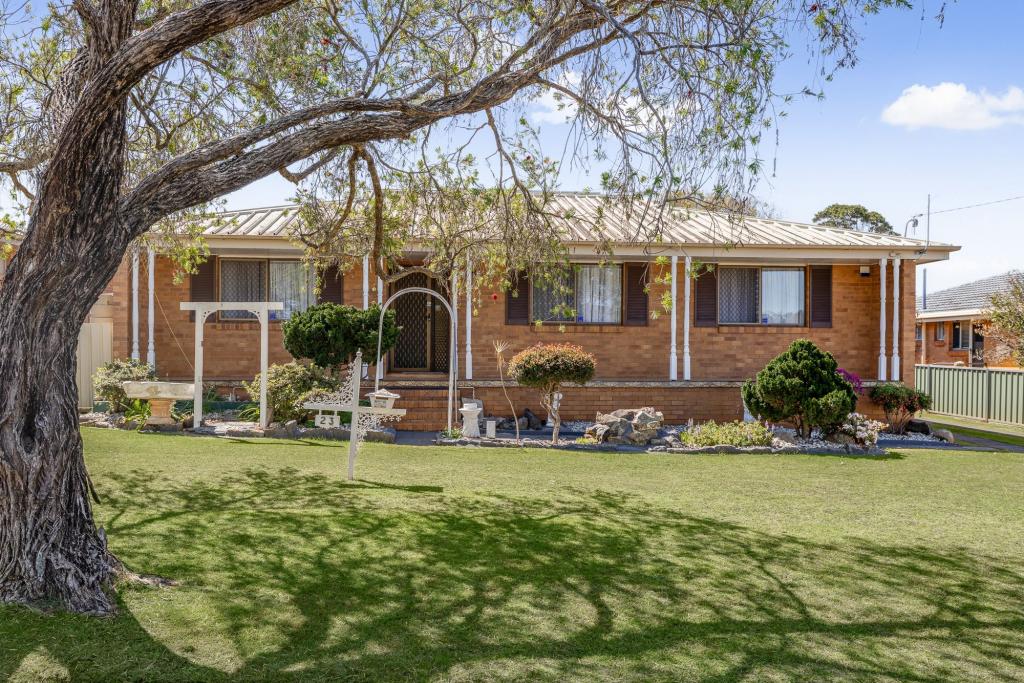 23 SARDON ST, CENTENARY HEIGHTS, QLD 4350