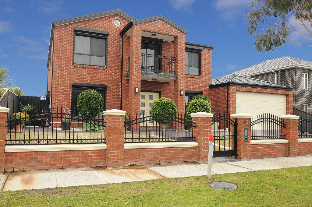 12 Gianluca Ave, Keysborough, VIC 3173