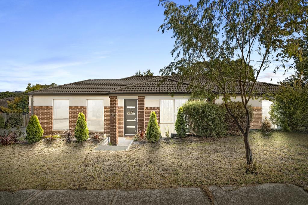 15 Reay Rd, Mooroolbark, VIC 3138