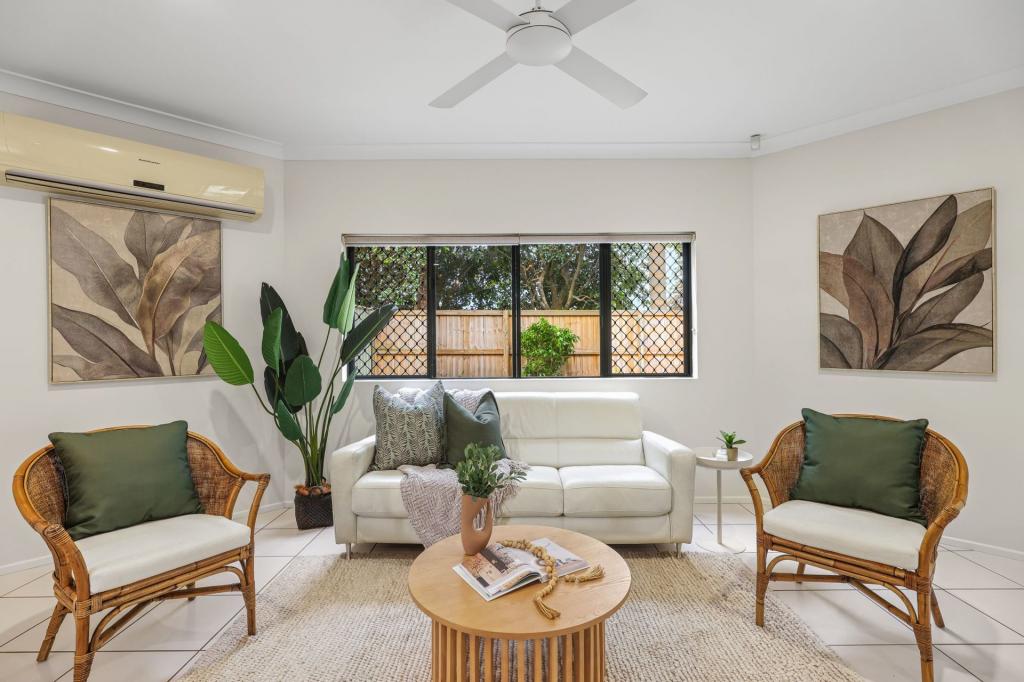 15 Springbrook Ave, Redlynch, QLD 4870