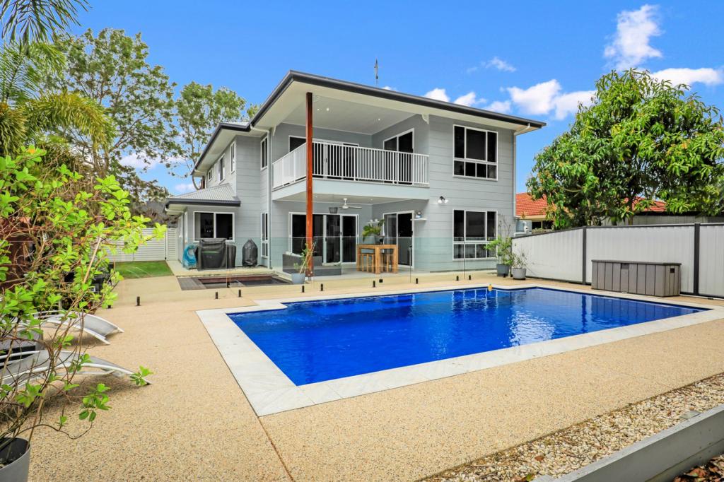 3 Twin Fin Ct, Toogoom, QLD 4655