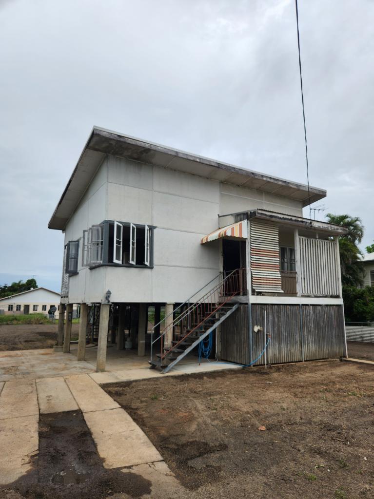 101 Tenth Ave, Railway Estate, QLD 4810