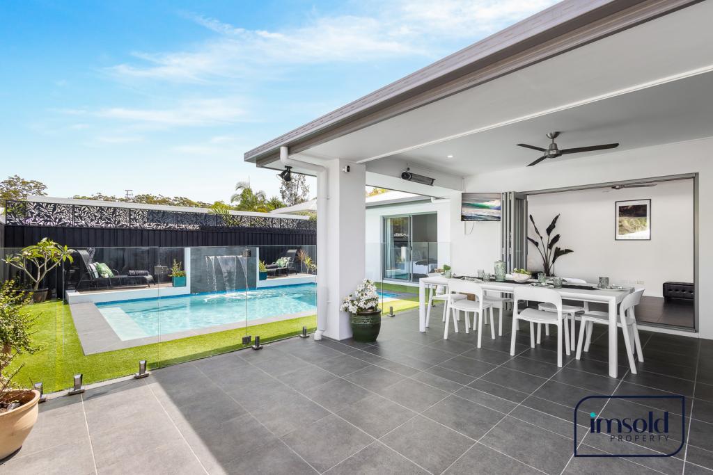 9 AGATHIS PL, NOOSAVILLE, QLD 4566