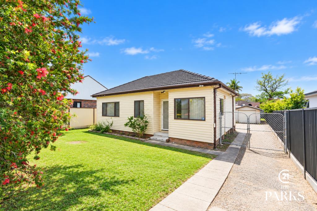 1/3 Jane St, Smithfield, NSW 2164