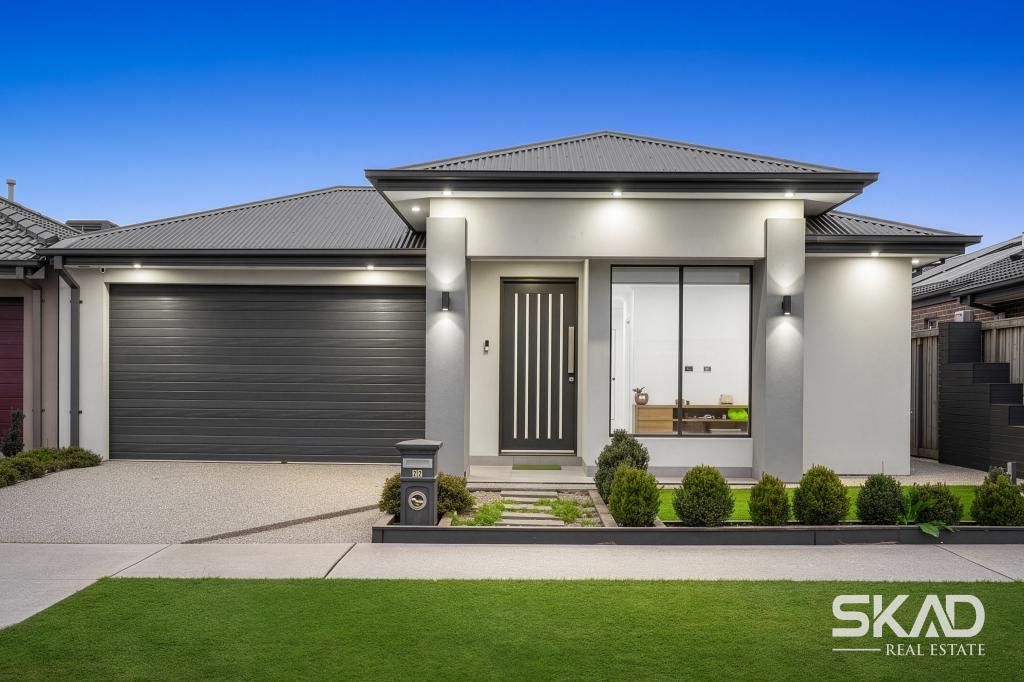 22 Station Pde, Donnybrook, VIC 3064