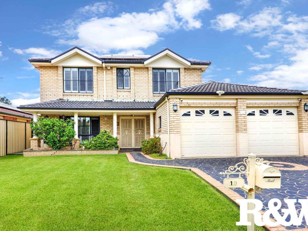 19 Blenheim Ave, Rooty Hill, NSW 2766