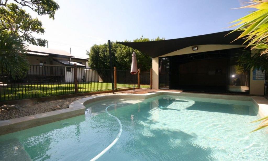 17 Rogers Rd, Clontarf, QLD 4019