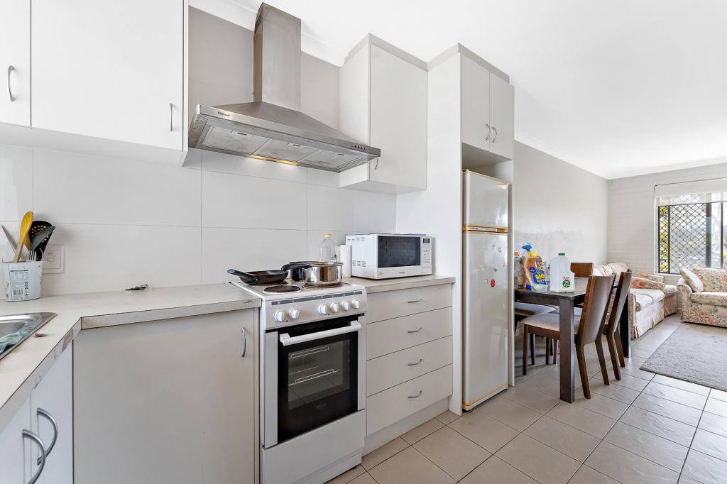 17/3 Burgundy Cres, Spearwood, WA 6163