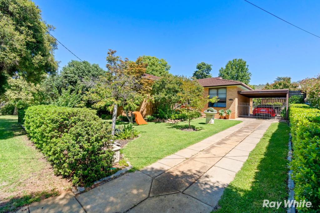 76a Grove St, Kooringal, NSW 2650