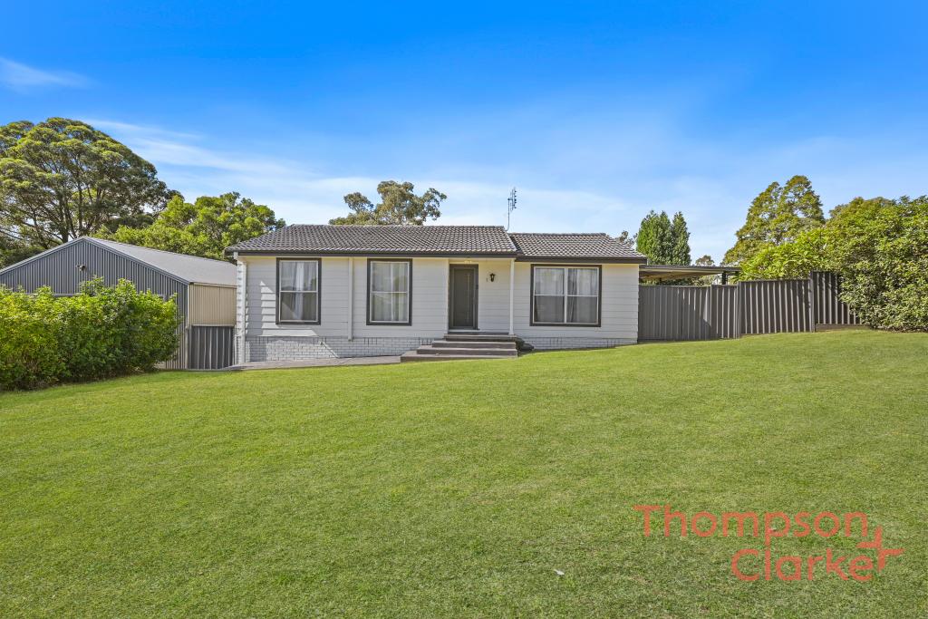 1 Unicomb Cl, Rutherford, NSW 2320