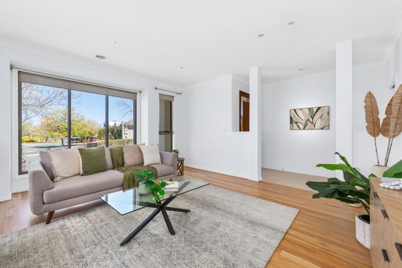 35 Alec Hope Cres, Franklin, ACT 2913